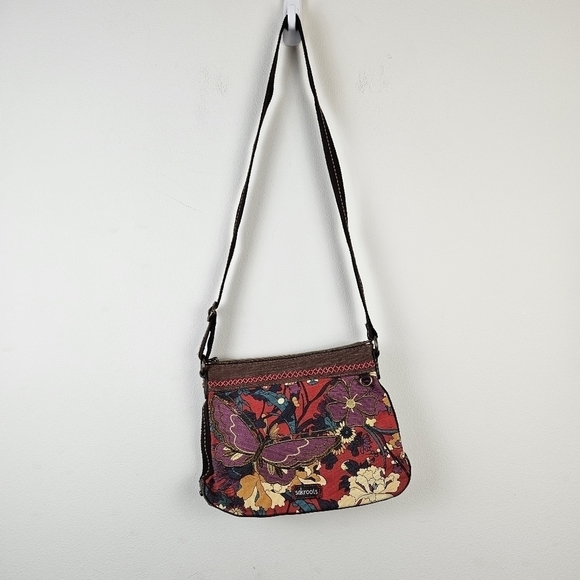 Sakroots Artist Circle Flat Crossbody, Floral Butterfly - Picture 2 of 11